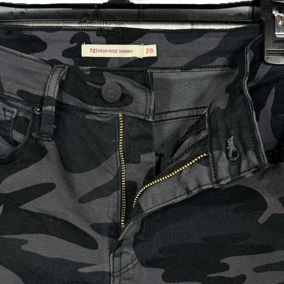 Levi’s 721 SZ 26 High-Rise Skinny Jeans Camo Stretch Zip-Fly Pockets Black Gray - Picture 3 of 11